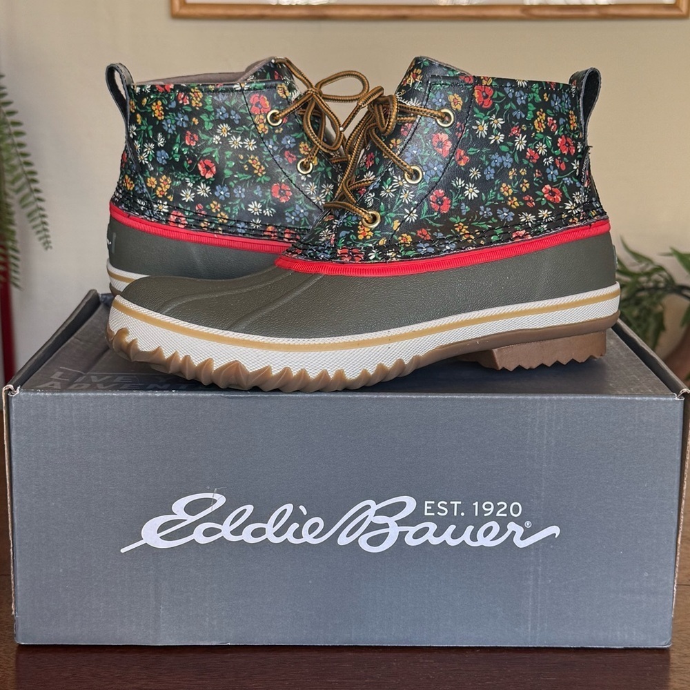 NEW & RARE Eddie Bauer x The Great Women's Rain Boots Floral Duck Boots | Size 8